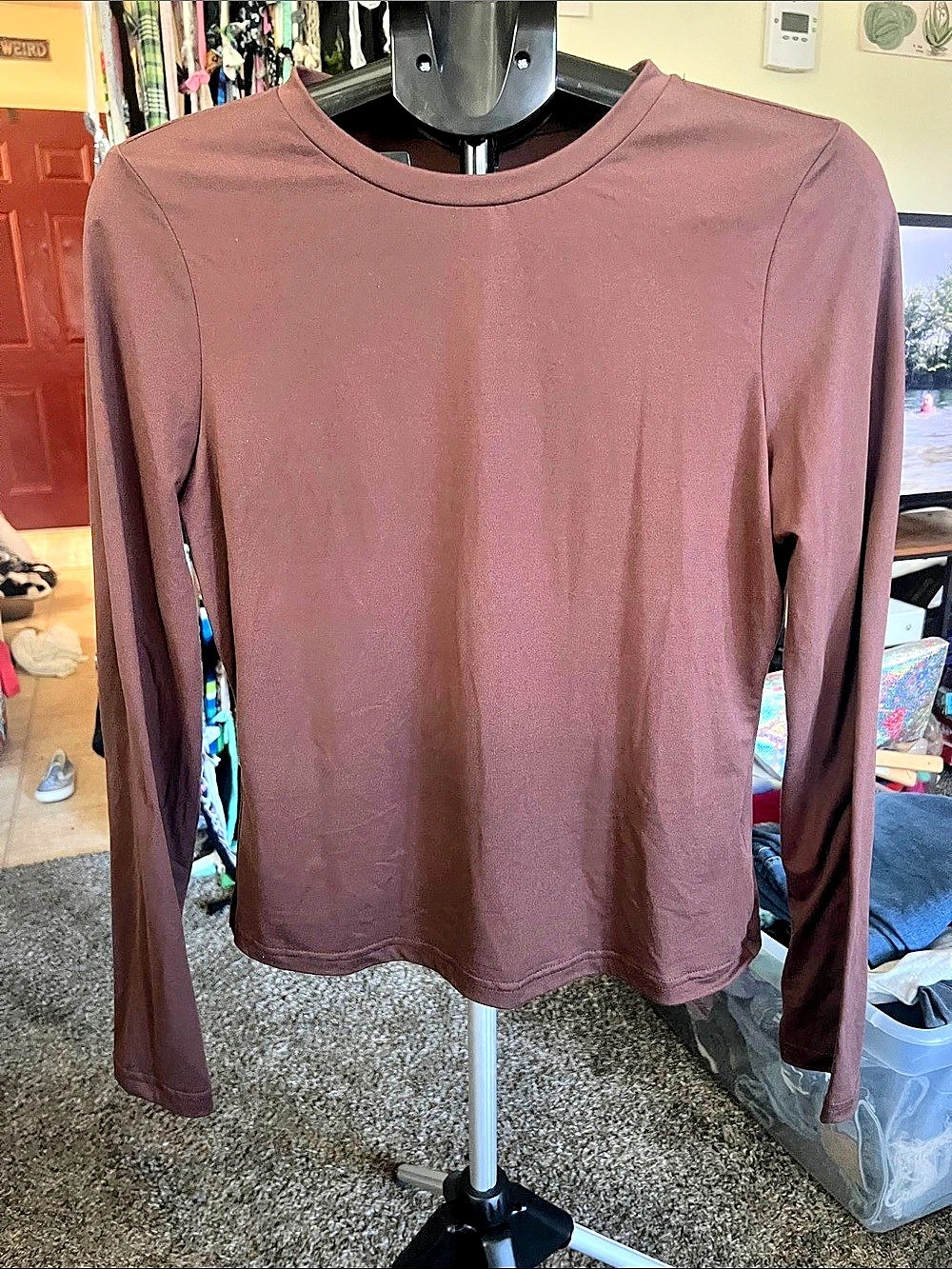 Long Sleeve Top in Brown Size XL Like New